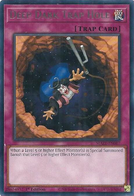 Deep Dark Trap Hole MAZE-EN067 (Maze of Memories)  - 1st Edition