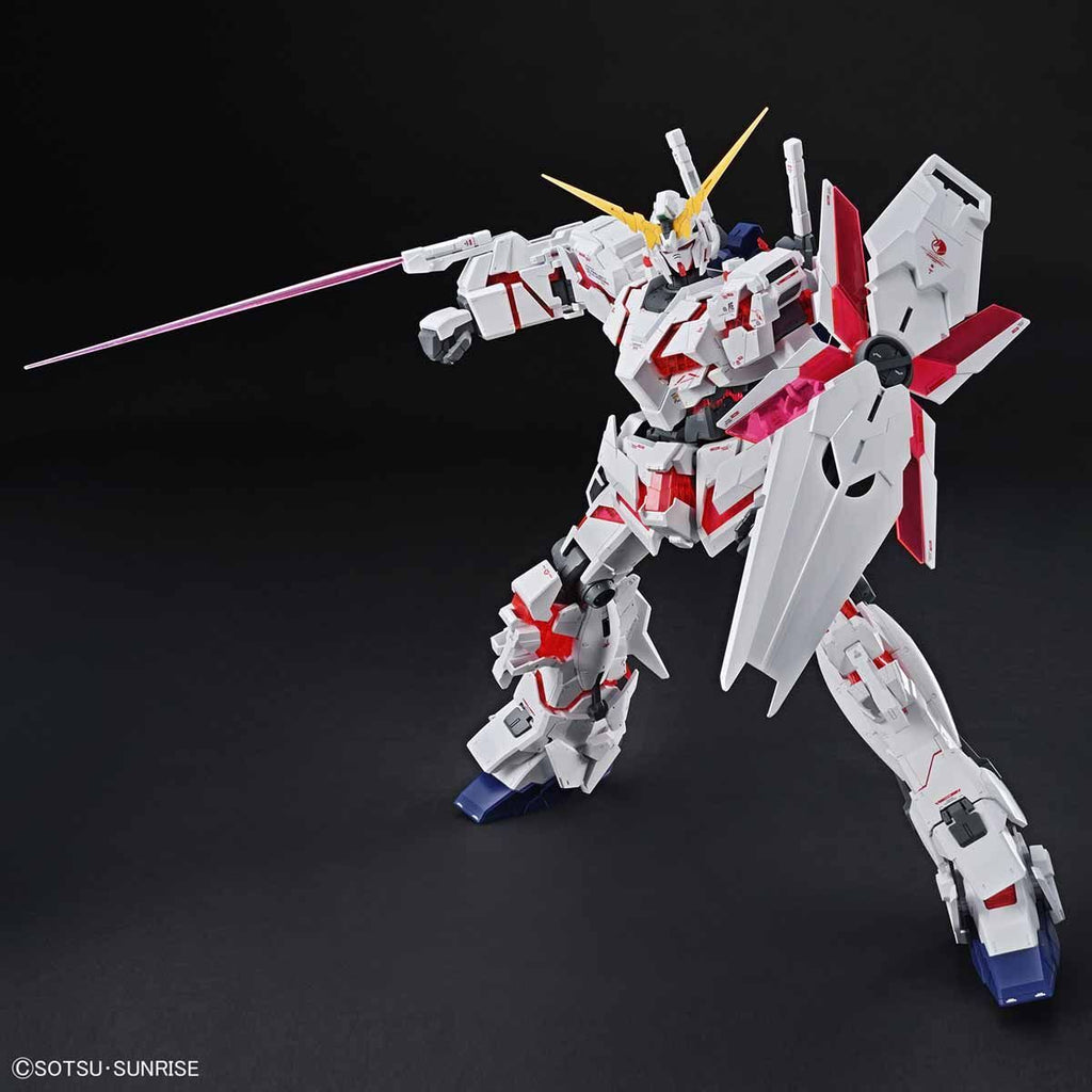 MEGA SIZE MODEL 1/48 UNICORN GUNDAM [DESTROY MODE]