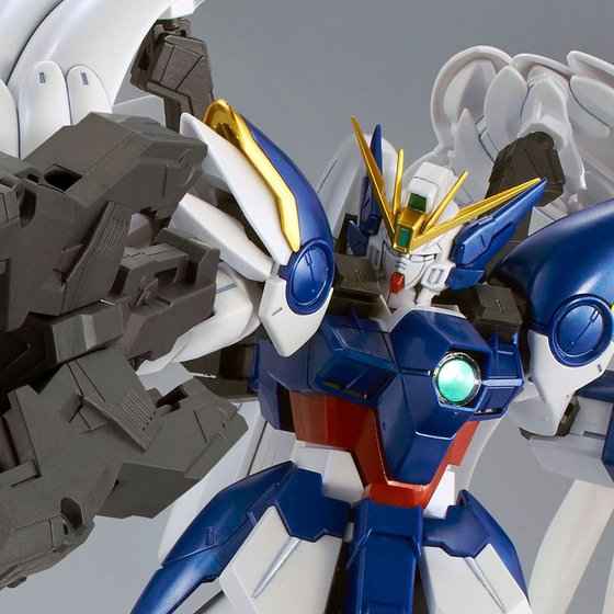 HIRM 1/100 Wing Gundam Zero Special Coating Limited Edition
