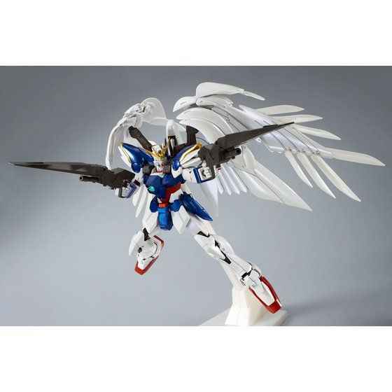 HIRM 1/100 Wing Gundam Zero Special Coating Limited Edition